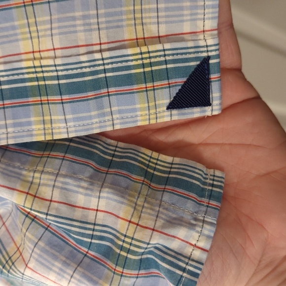 UNTUCKit Men's Long Sleeve Rutherglen Plaid Dress shirt NWOT - Picture 4 of 10